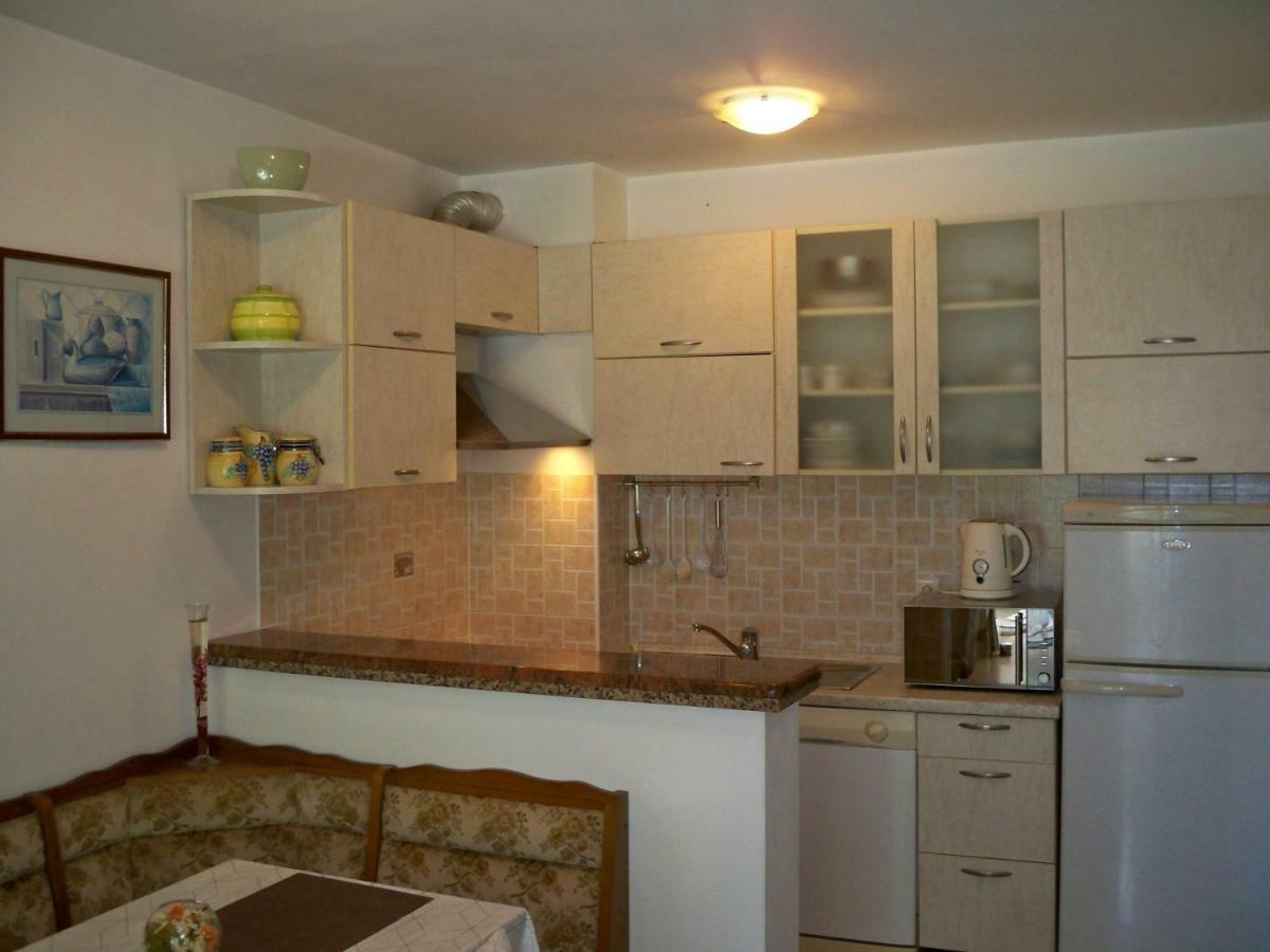 Apartmani Perkovic Baška Voda Exterior foto